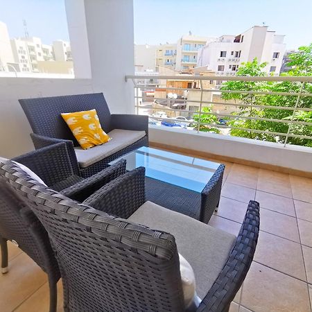 Promenade Breeze City Apartment Larnaca Dış mekan fotoğraf