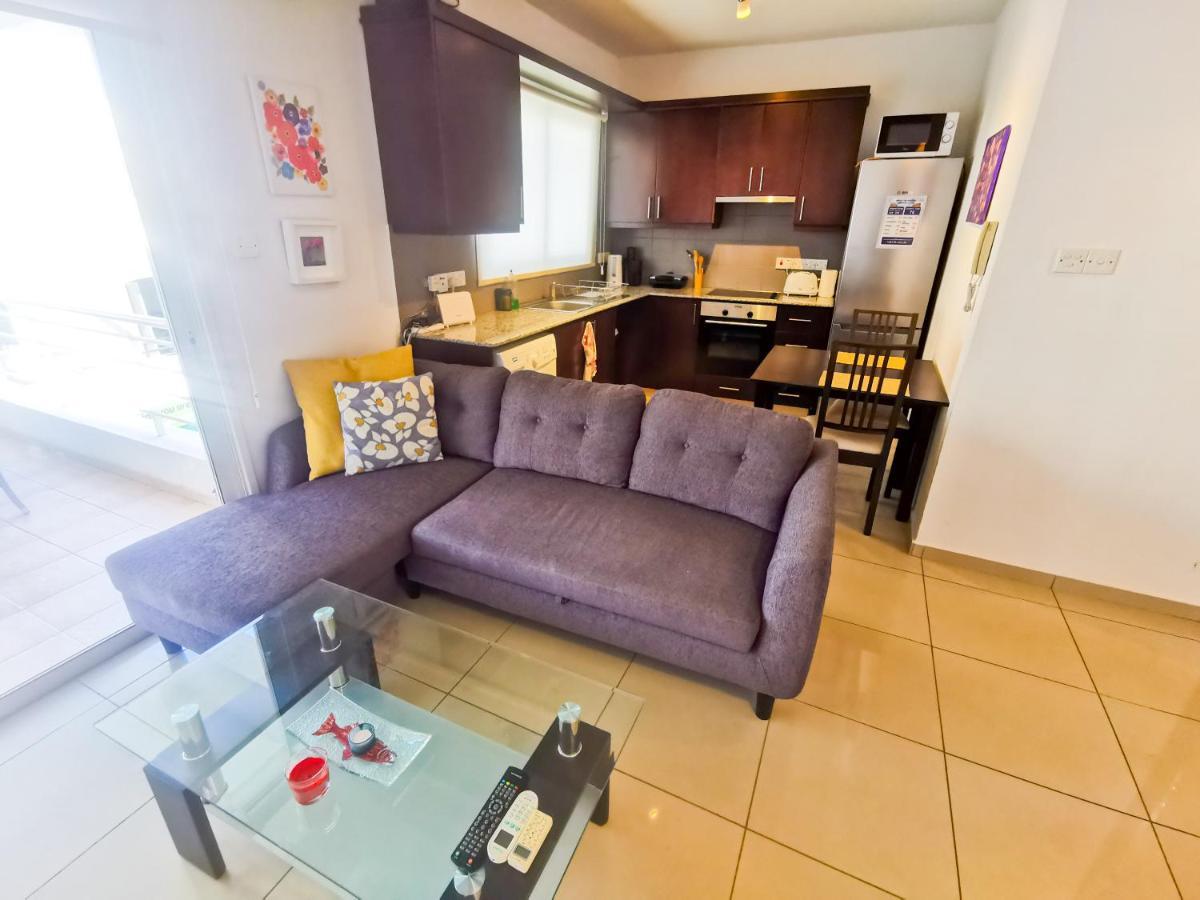 Promenade Breeze City Apartment Larnaca Dış mekan fotoğraf