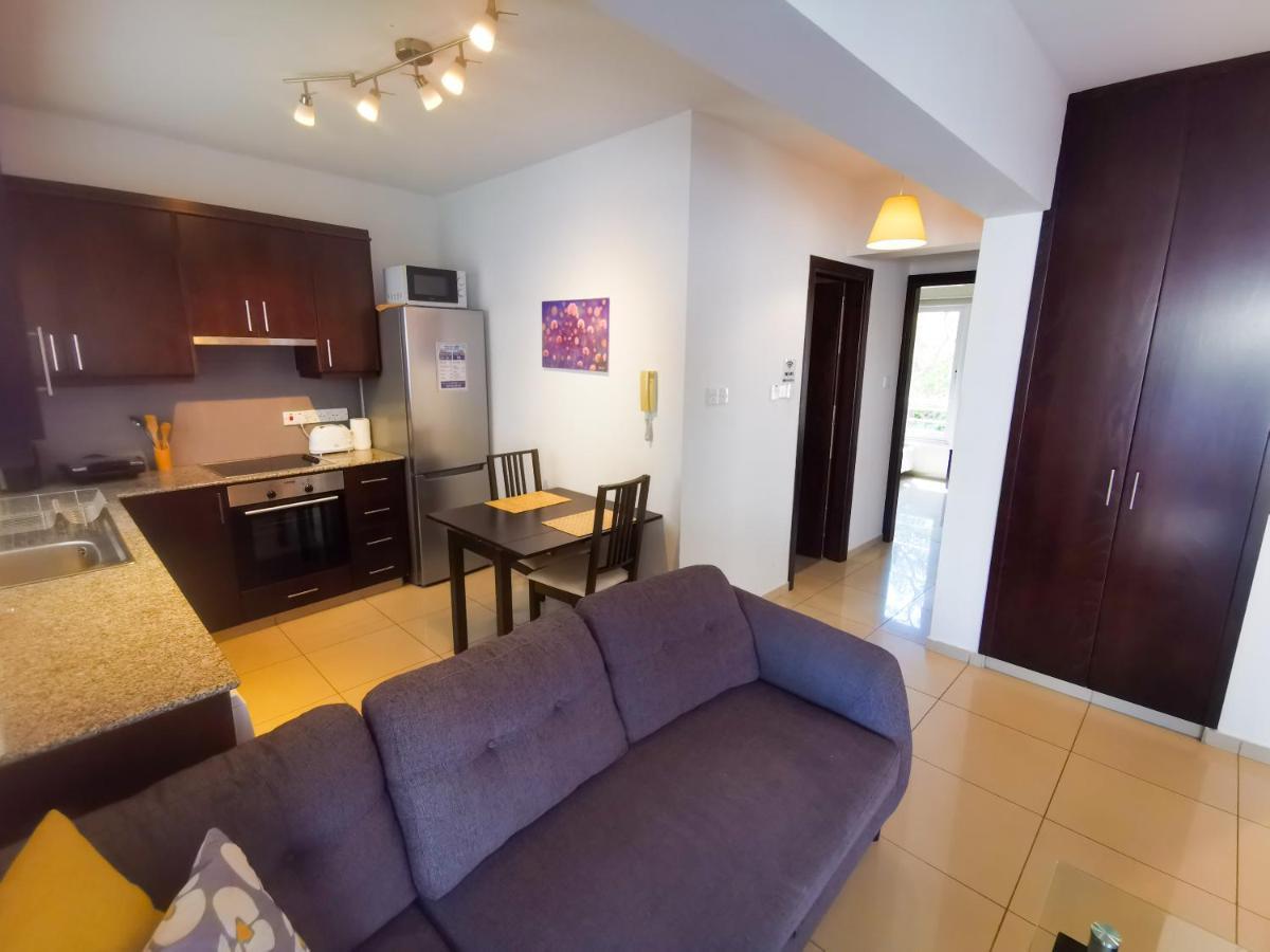Promenade Breeze City Apartment Larnaca Dış mekan fotoğraf